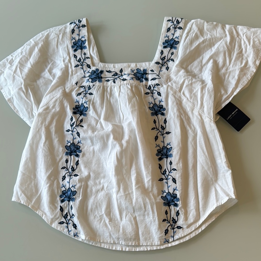 Lucky Brand Embroidered White and Blue Top - XS